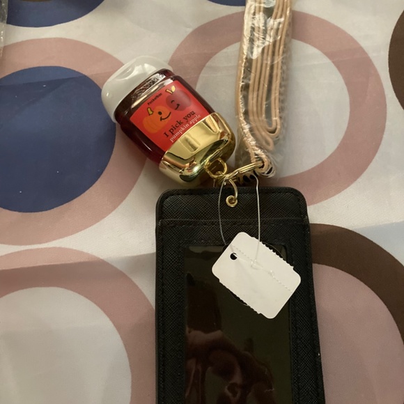 Bbw wearable lanyard pocketbac holder ID badge and card holder - Picture 3 of 4